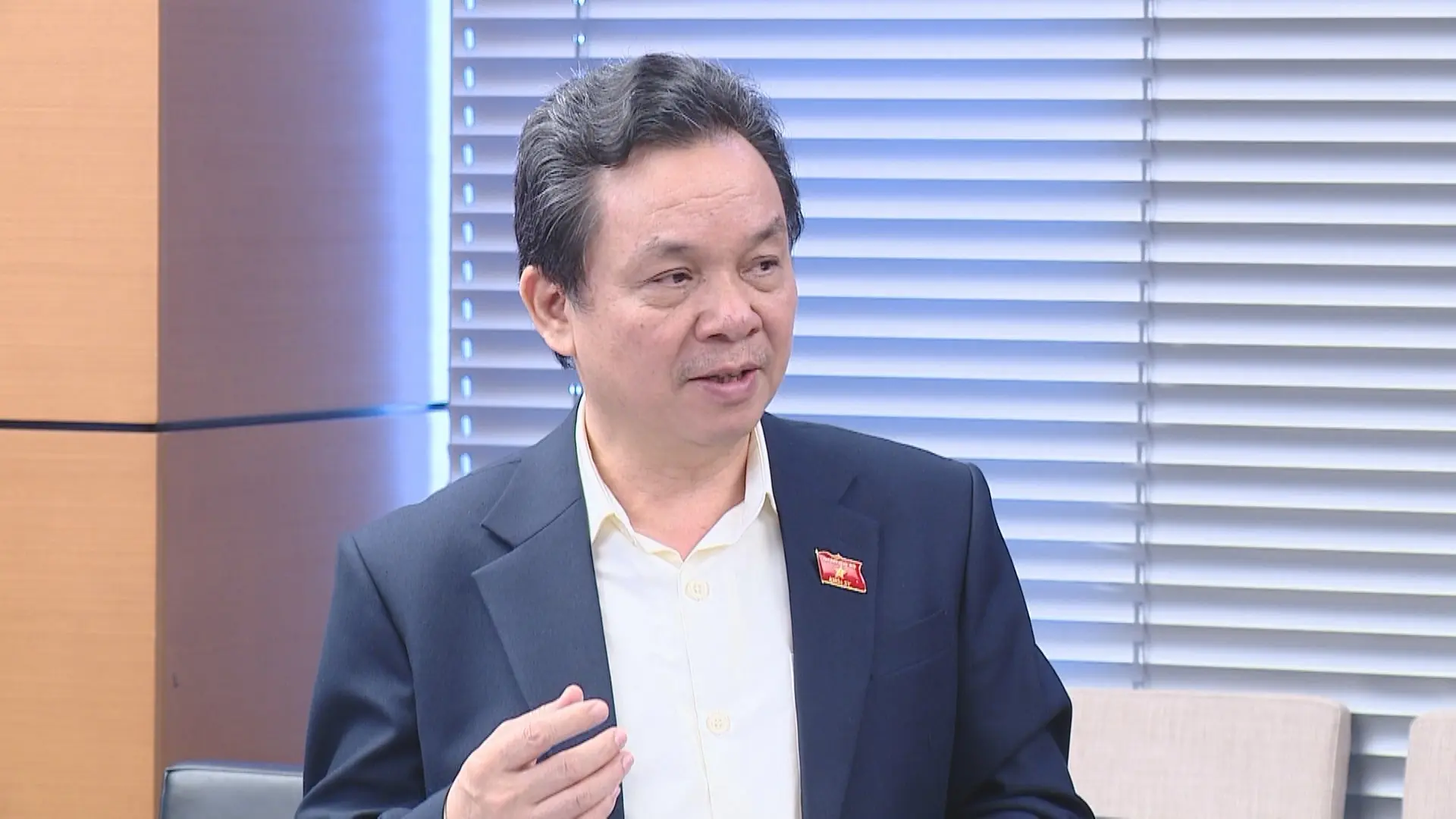 Đề xuất trao quyền tự chủ tuyển dụng cho ngành giáo dục